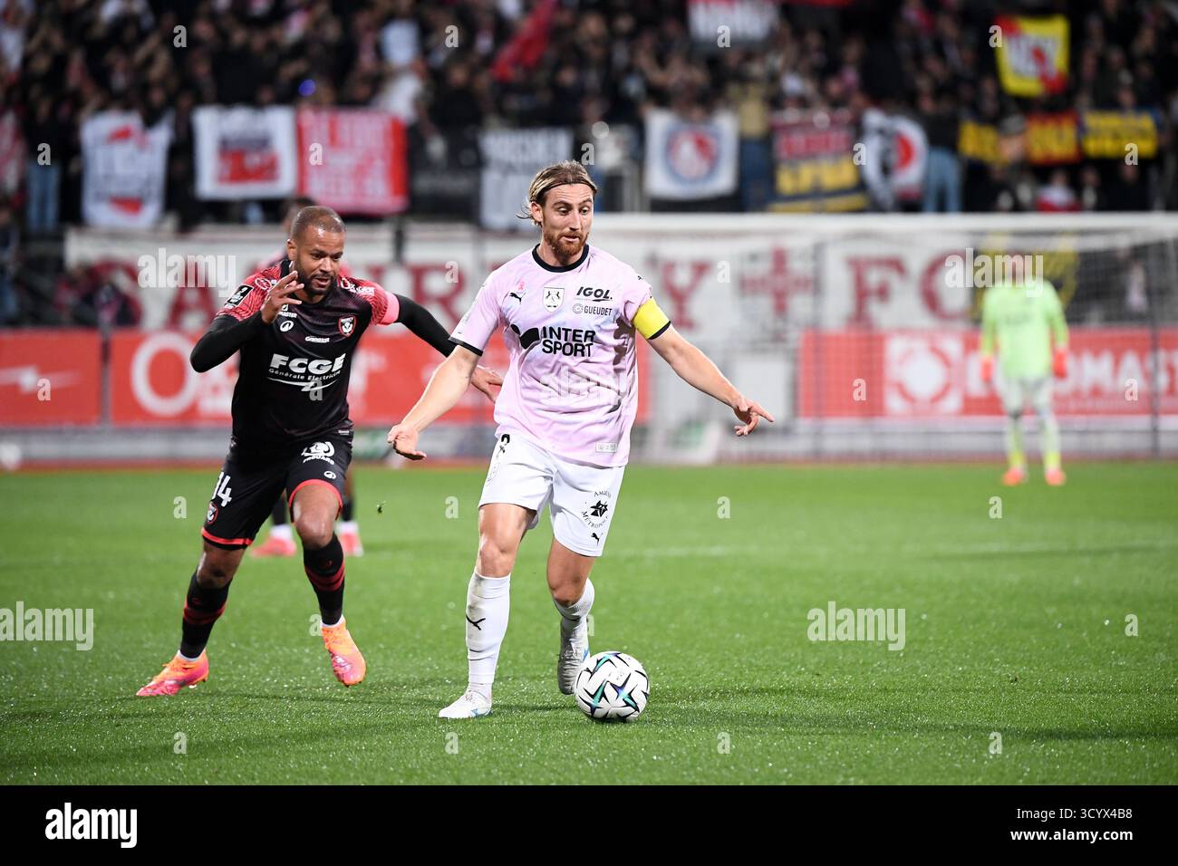 14 Nicolas SAINT RUF (asnl) - 08 Victor LOBRY (asc) during the Ligue 2 ...