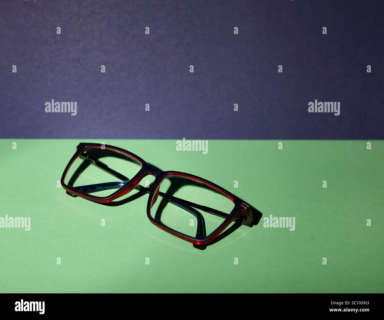 Daylight simulation light hi-res stock photography and images - Alamy