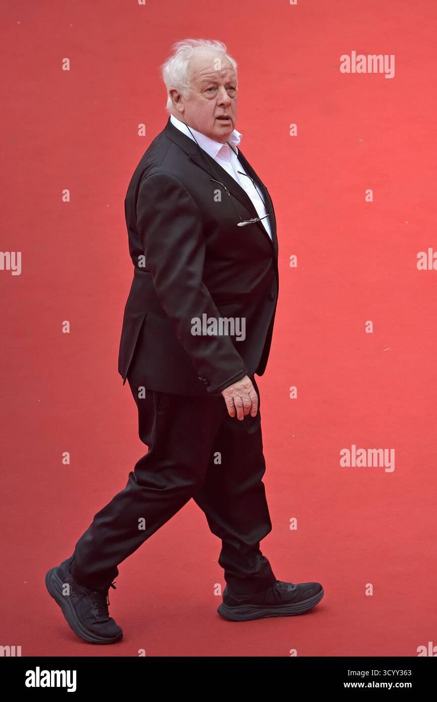 Socially Conscious Cinema: The New Focus of Jim Sheridan Socially Conscious Cinema: The New Focus of Jim Sheridan