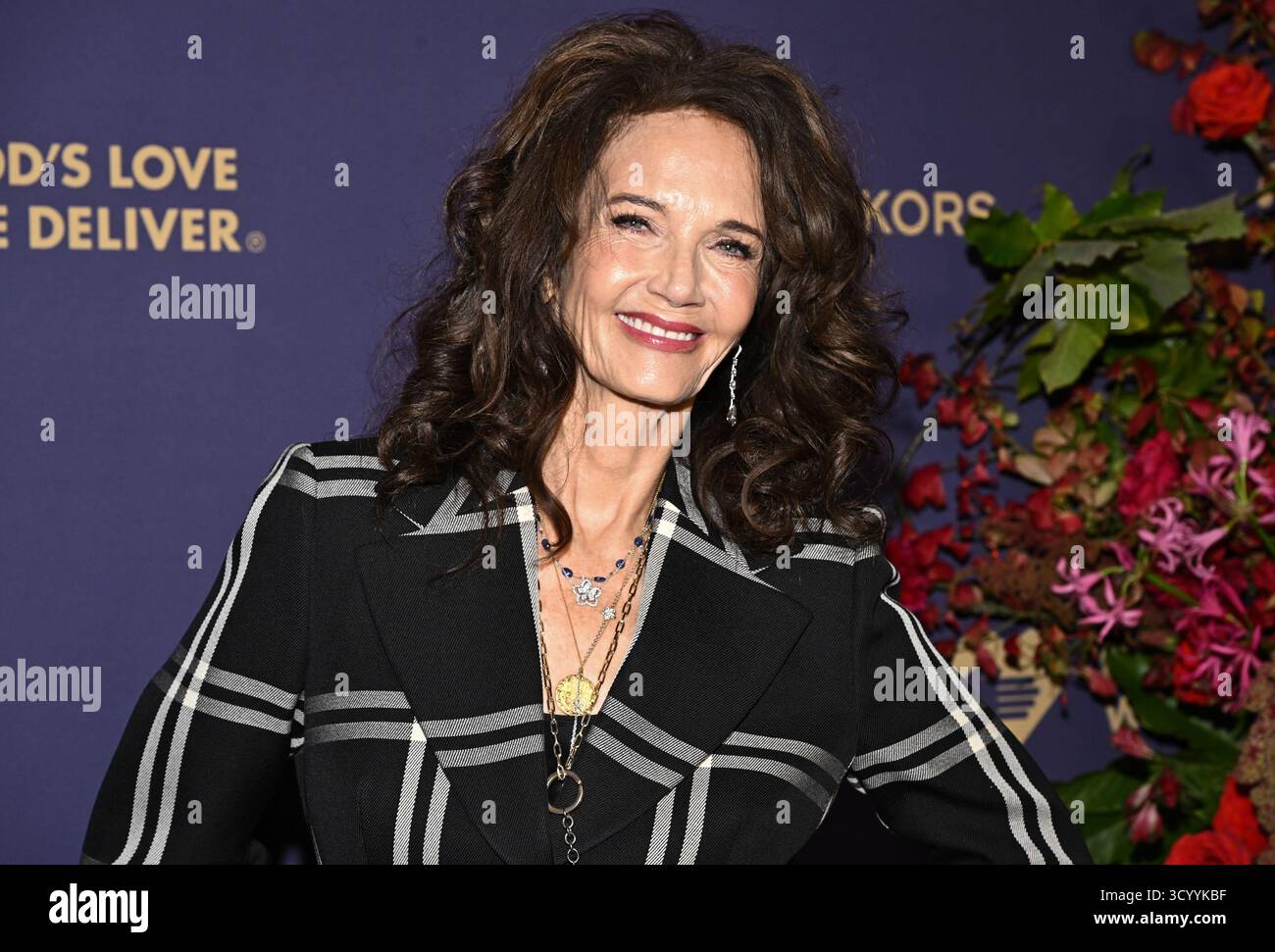 Lynda Carter attends the God's Love We Deliver Golden Heart Awards at