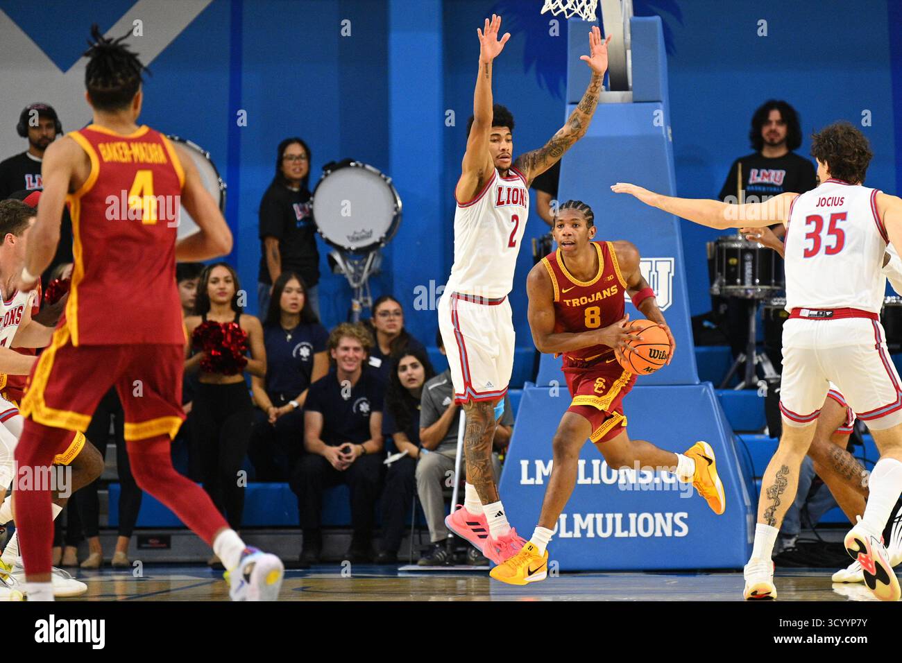 LOS ANGELES, CA - OCTOBER 18: USC Trojans guard Jerry Easter II (8 ...
