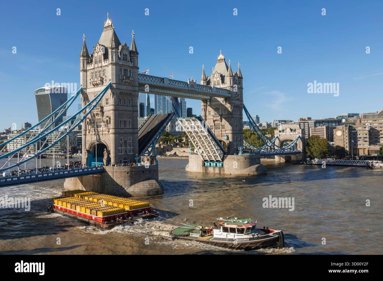 England, London, Tower Bridge with Uber Boat on River Thames Stock Photo