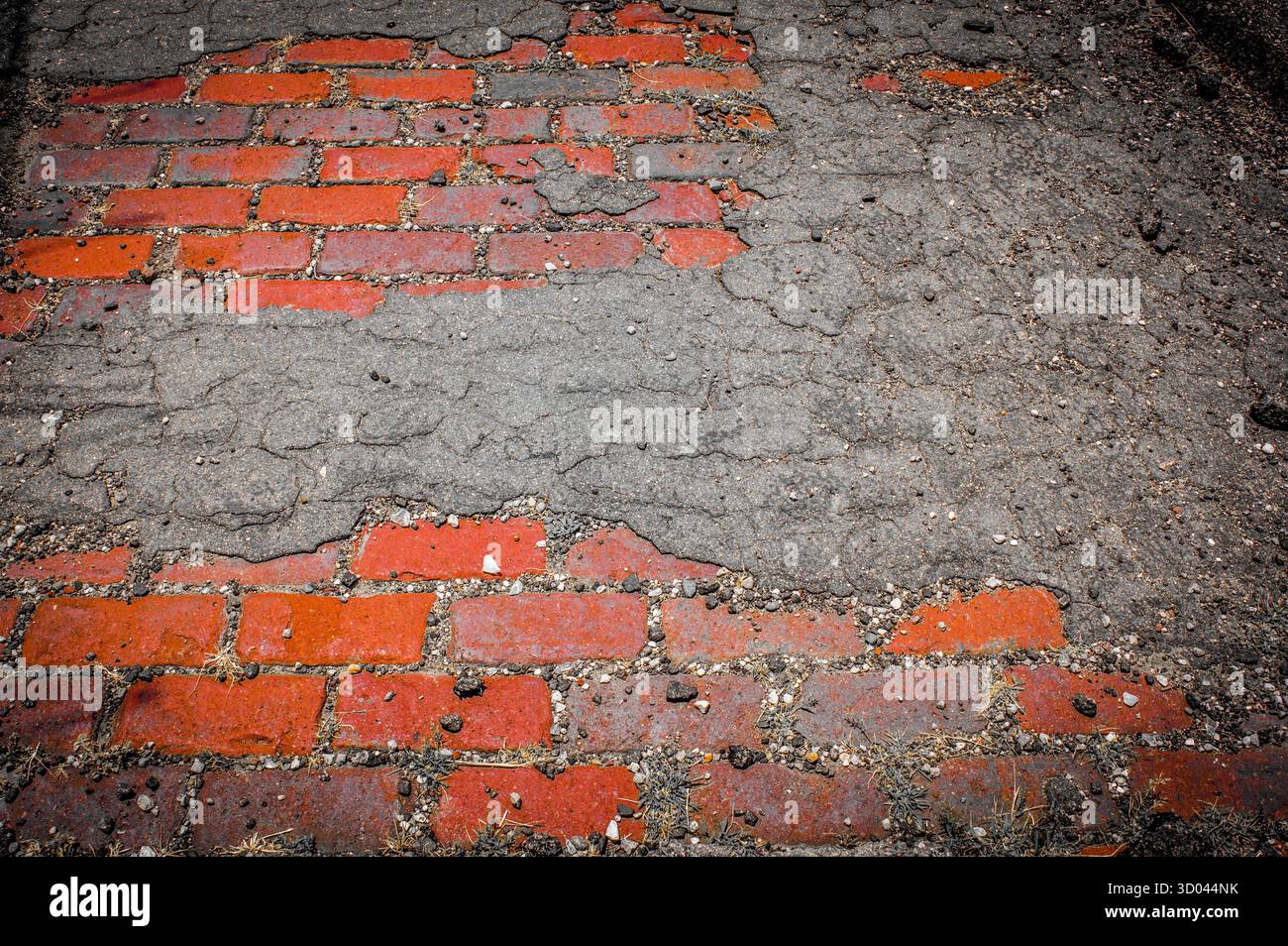 Bricks Bitumen Time worn bricks hi-res stock photography and images - Alamy