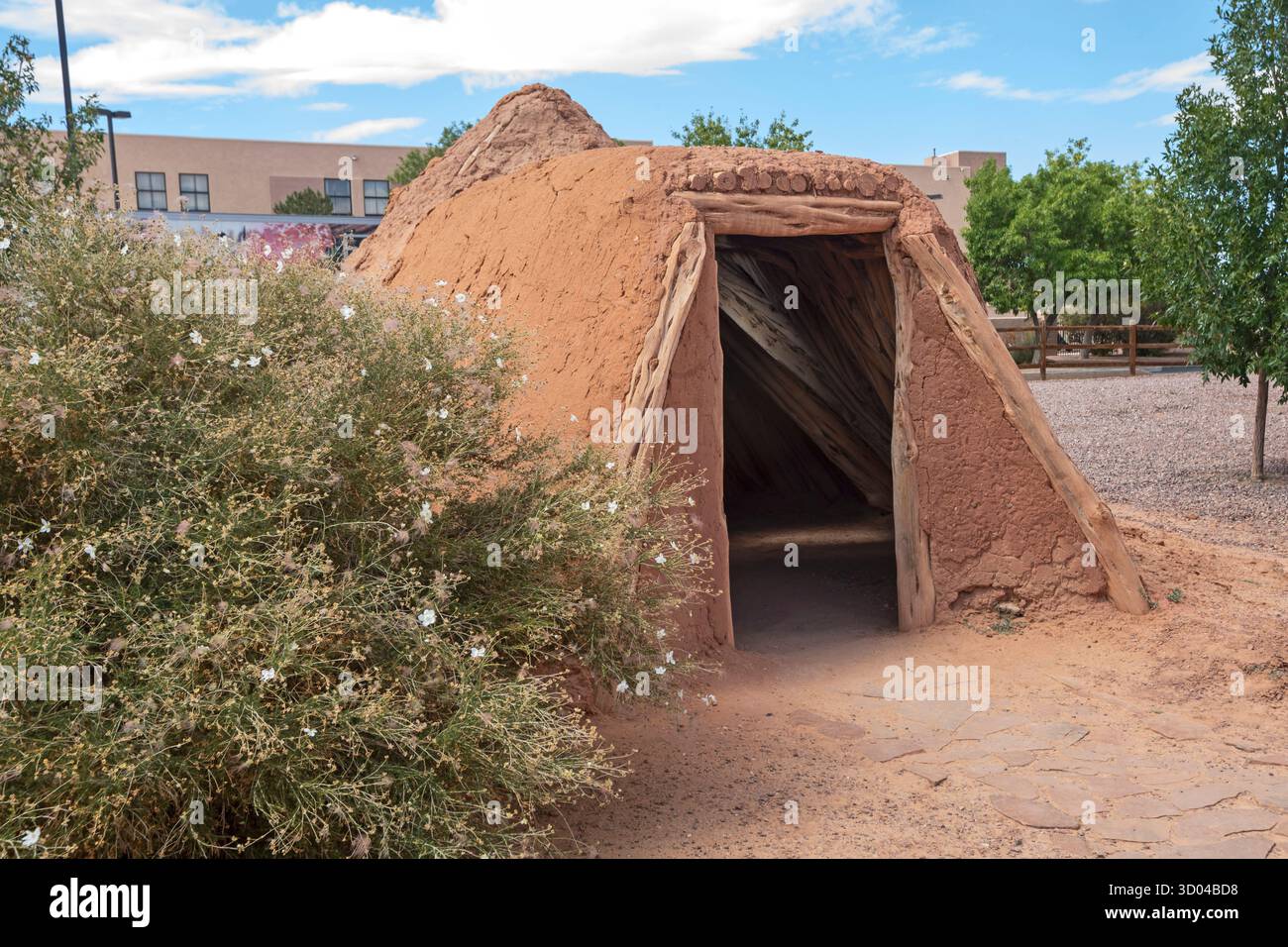 Kayenta, Arizona - A hogan at the Navajo Shadehouse Museum Stock Photo ...