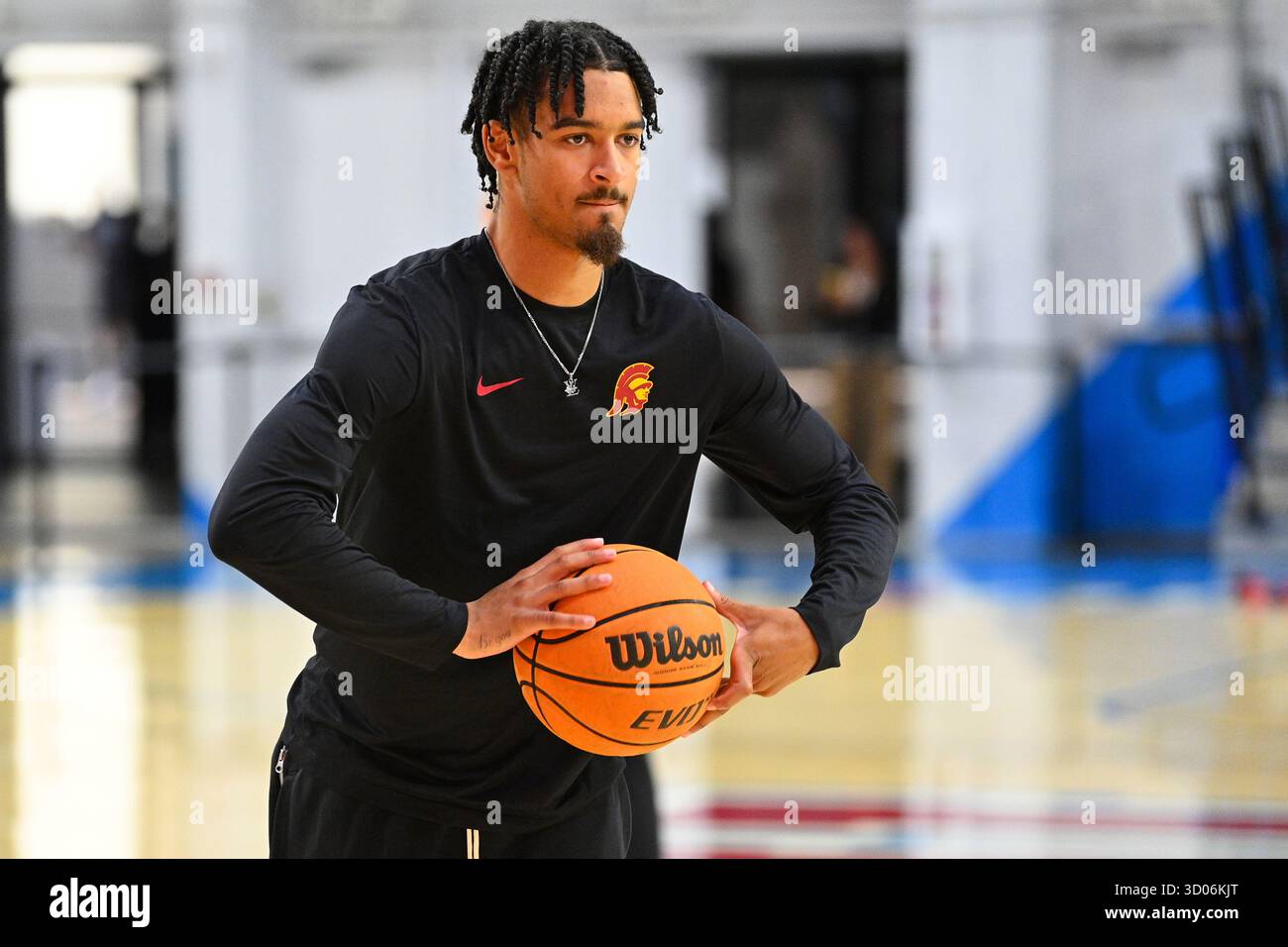 LOS ANGELES, CA - OCTOBER 18: USC Trojans guard Rodney Rice (1) throws ...