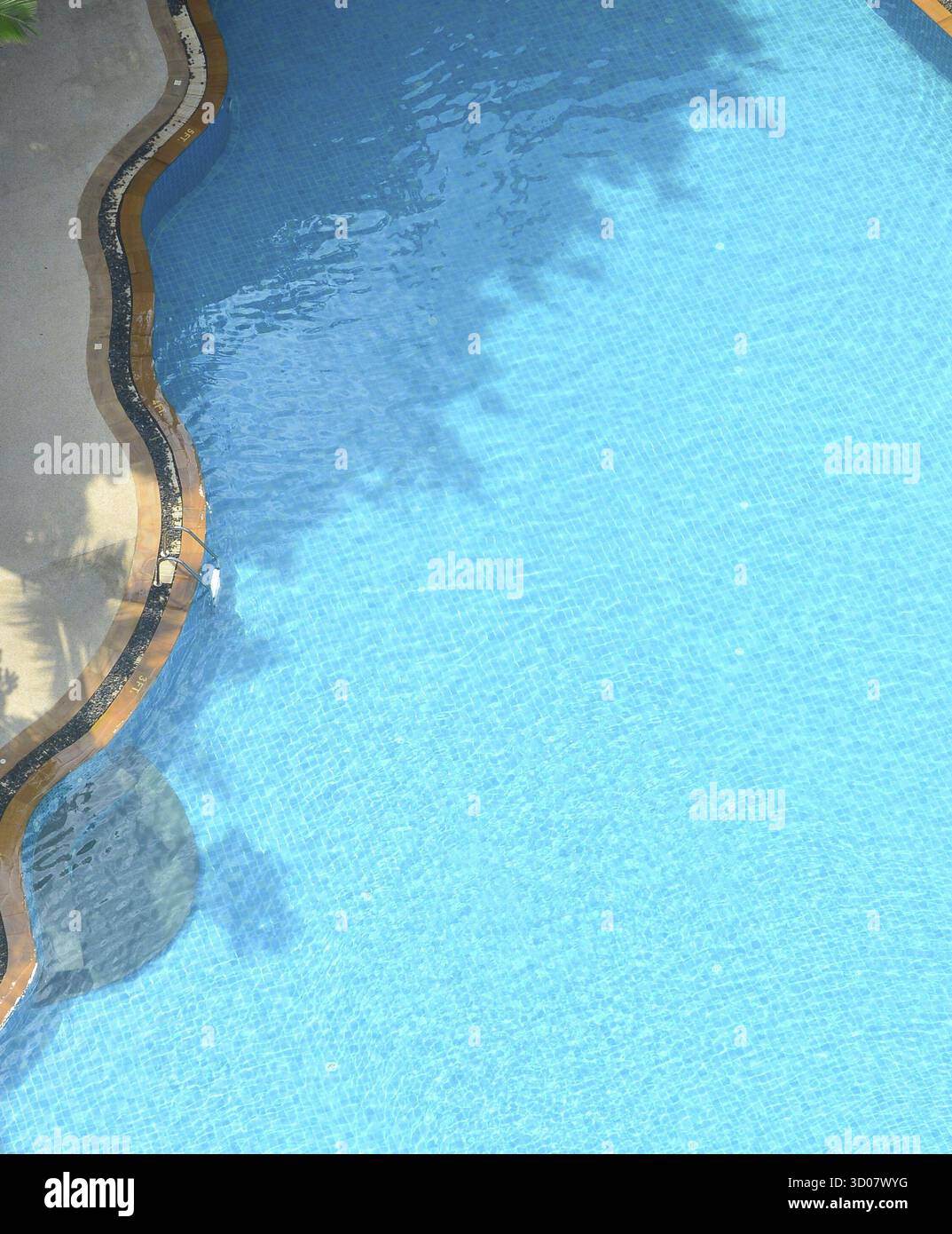 Pool Form Above Swimming pool from above Stock Photo - Alamy