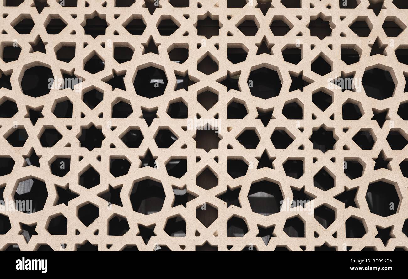 Lattice pattern islamic geometric hi-res stock photography and images ...