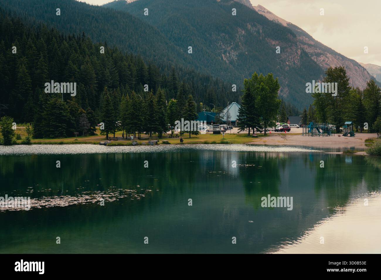 Serene lake scene nestled hi-res stock photography and images - Alamy
