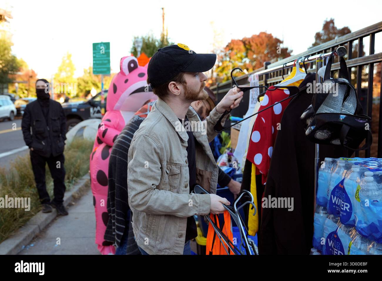 Operation Inflation Jordy Lybeck, Operation Inflation co-founder, organizes inflatable ...
