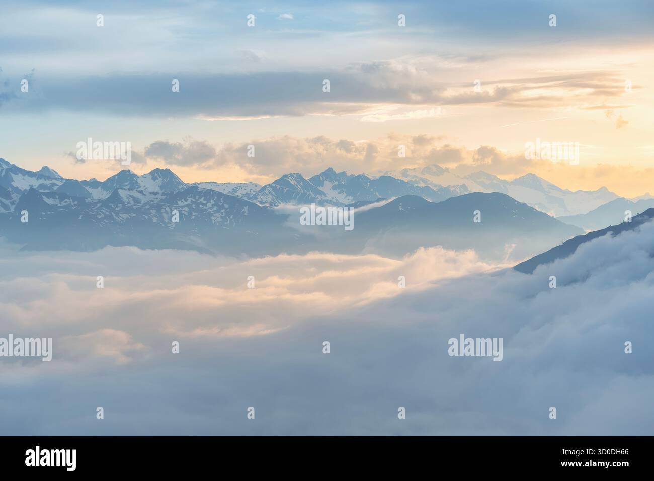 Thick layer fog covering mountains hi-res stock photography and images ...