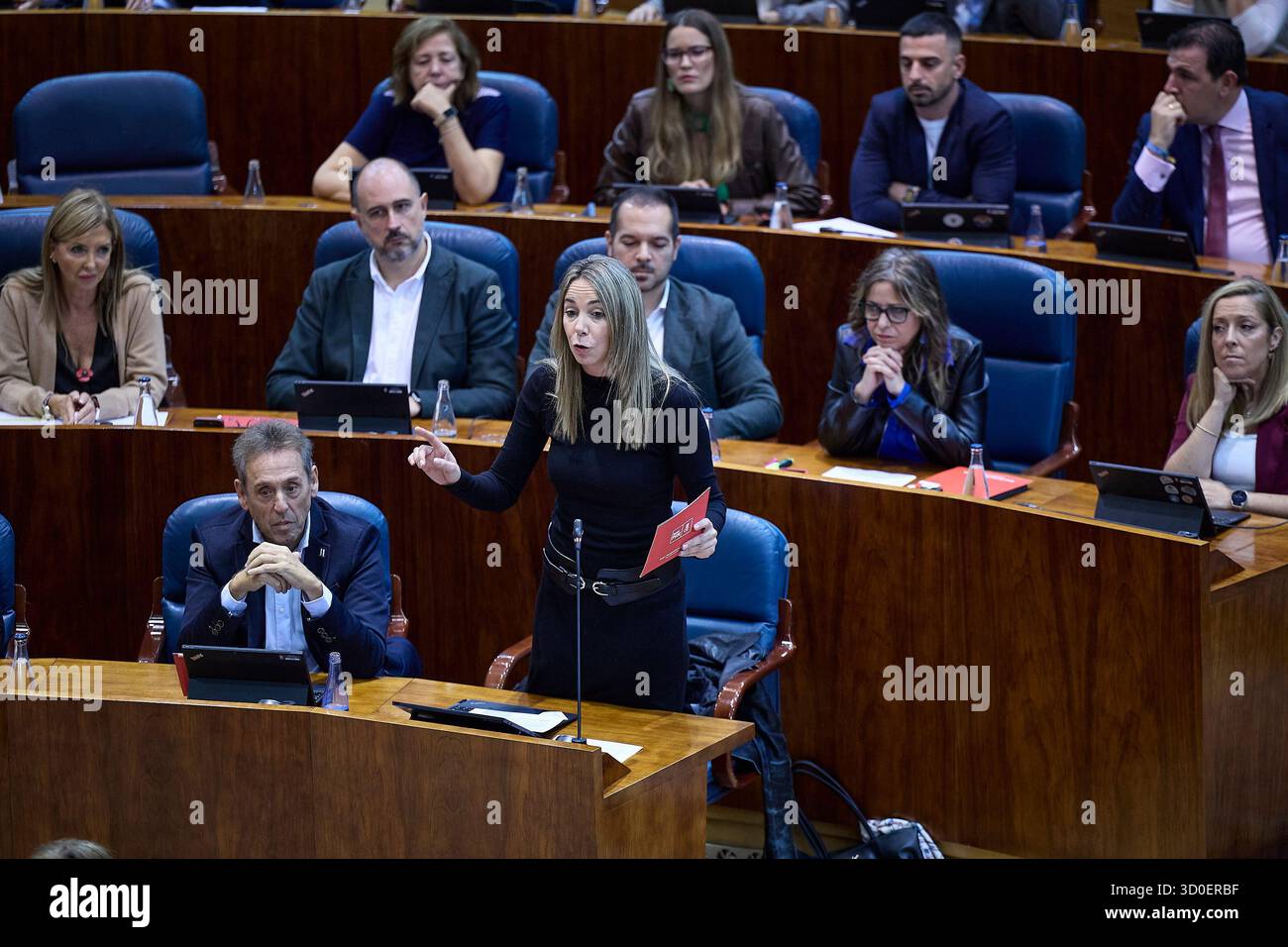 The PSOE Spokeswoman In The Assembly Mar Espinar During A Plenary The PSOE Spokeswoman In The Assembly Mar Espinar During A Plenary