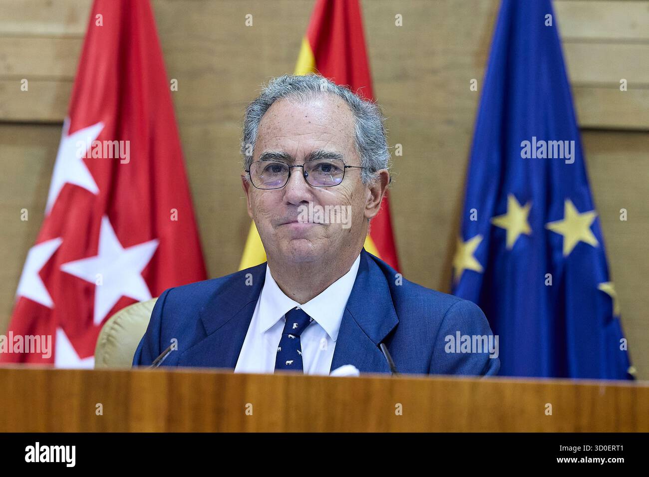 the-president-of-the-table-of-the-assembly-of-madrid-enrique-mat-as