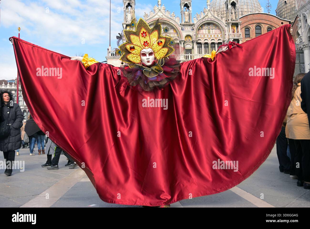 Venice carnival sun costume hi-res stock photography and images - Alamy