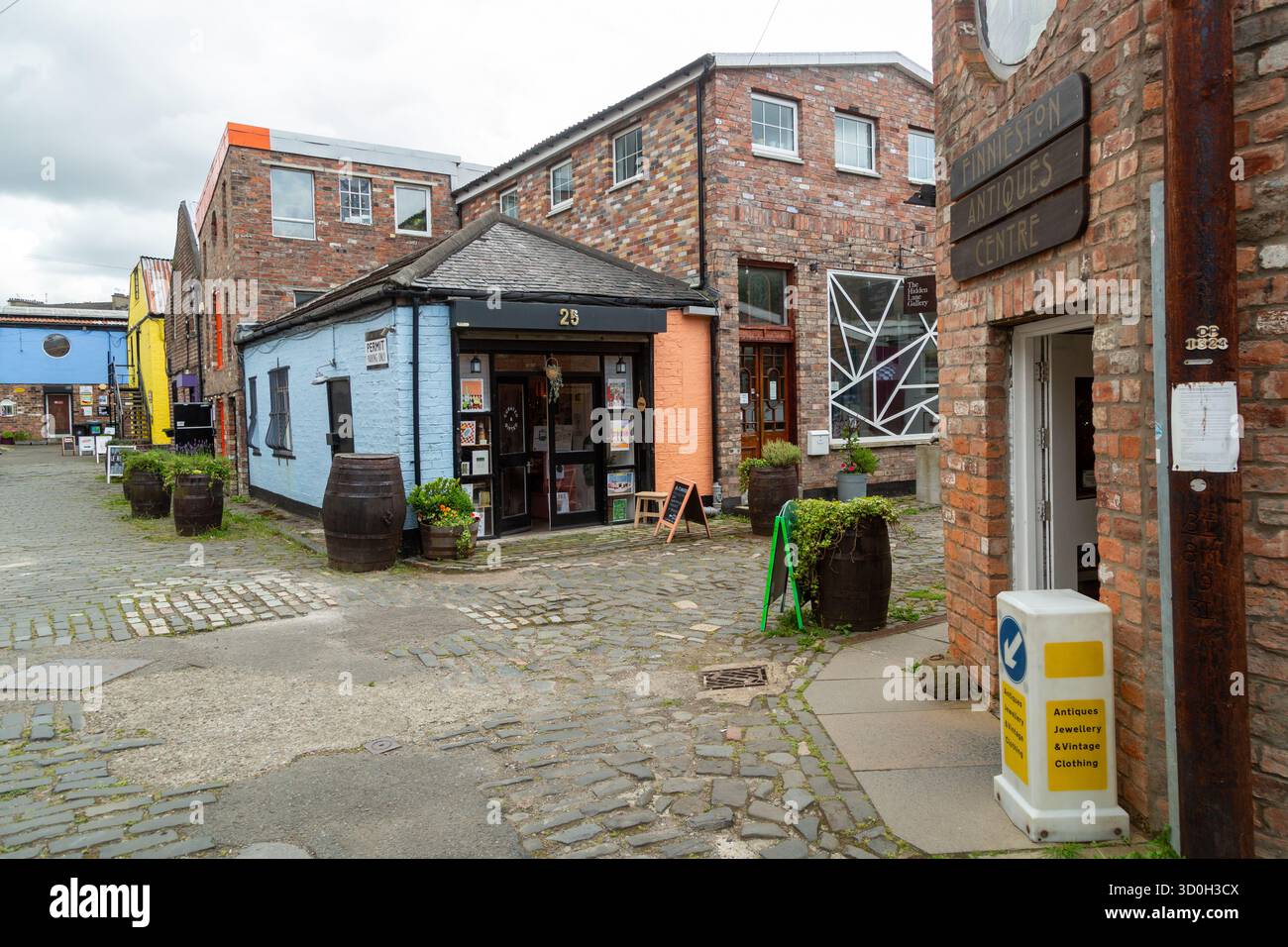 The Hidden Lane a hub of independent shops, studios 1103 Argyle Street, Finnieston, Glasgow, Scotland Stock Photo