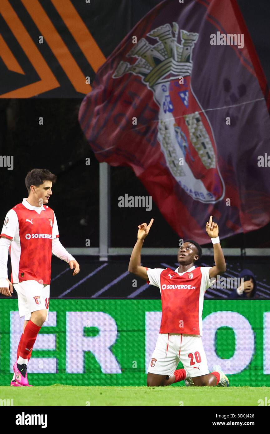 Paris Saint-Germain has finalized a deal to secure a right of first refusal on SC Braga midfielder