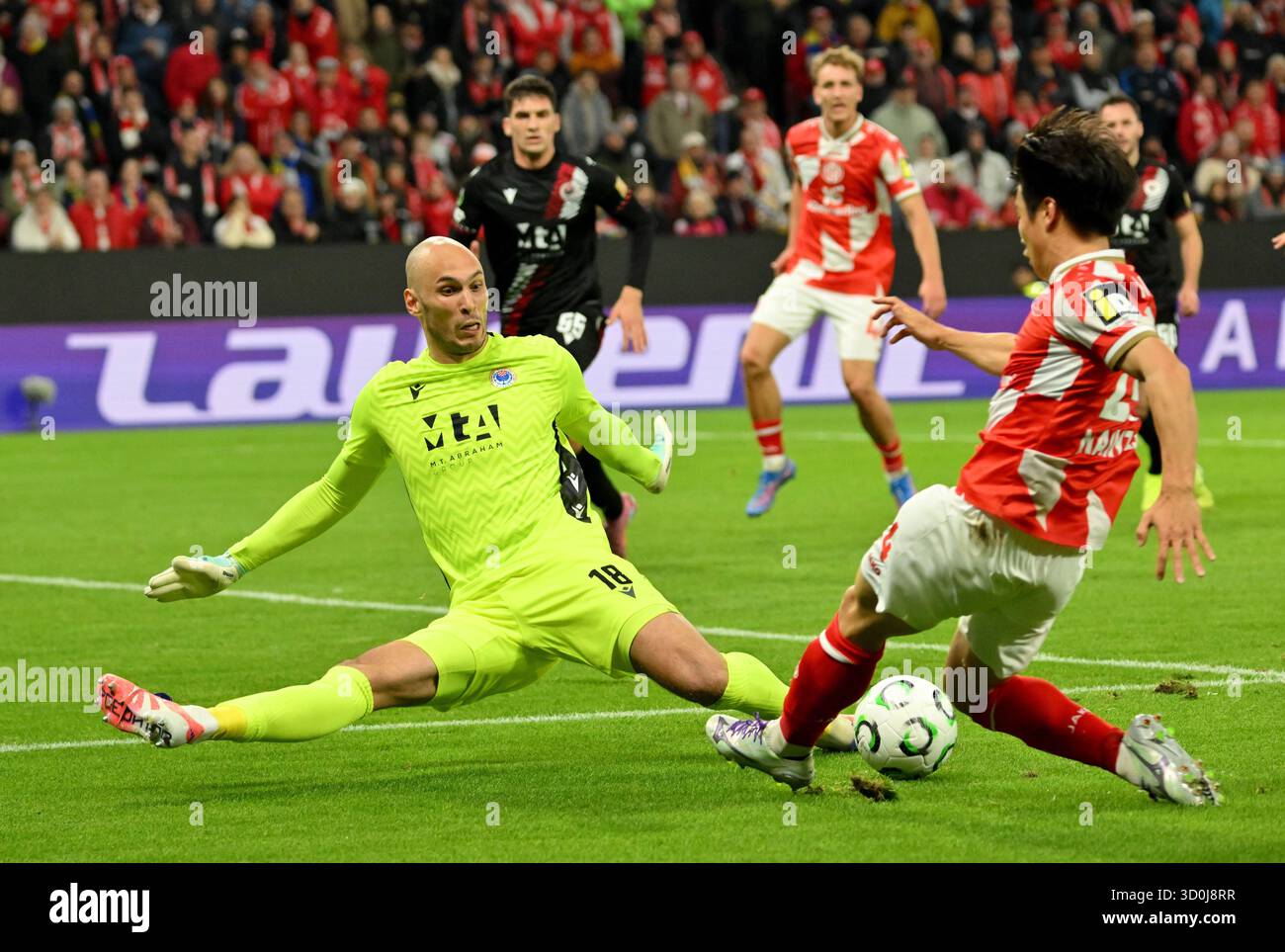 Mainz's Sota Kawasaki, right, and and Zrinjski's Goran Karačić battle ...