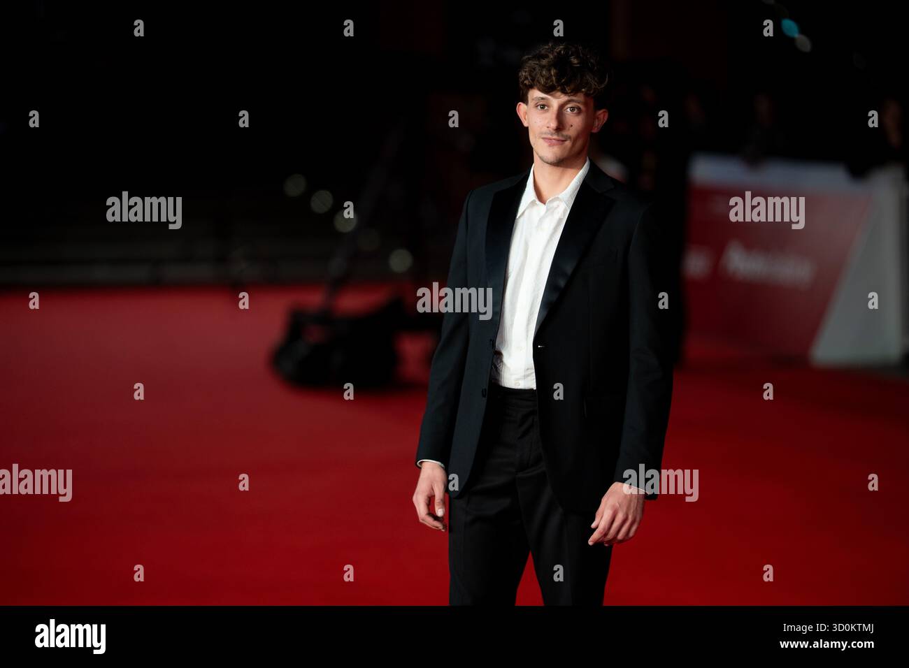 Prima di noi hi-res stock photography and images - Alamy