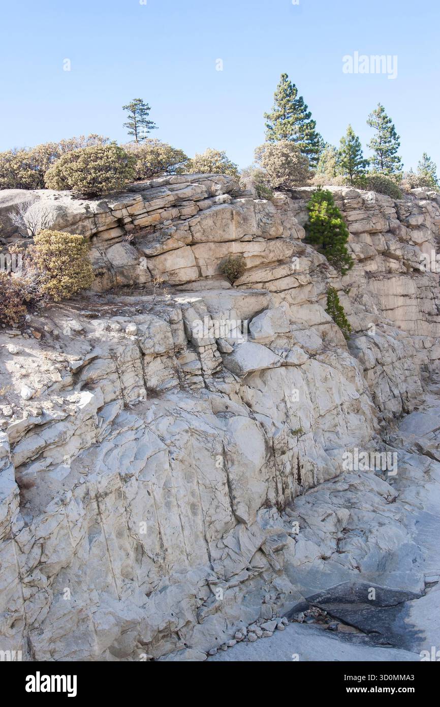 Cliff erosion layers hi-res stock photography and images - Alamy