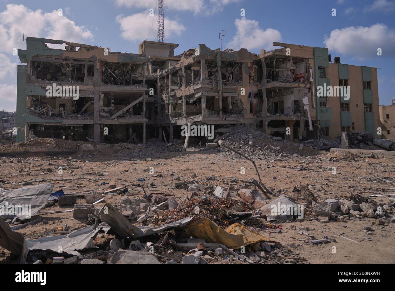 The building of the children's hospital Al-Rantisi, which was destroyed ...