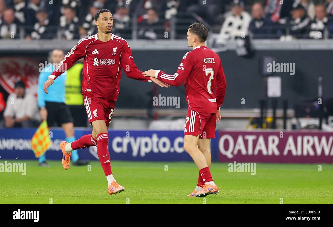 1:1 Goal, celebration, from left: scorer Hugo Ekitike, Florian Wirtz ( Liverpool) Frankfurt, September 22, 2025, football, UEFA Champions League,  group stage - Matchday 3, Eintracht Frankfurt - FC Liverpool Stock Photo -  Alamy