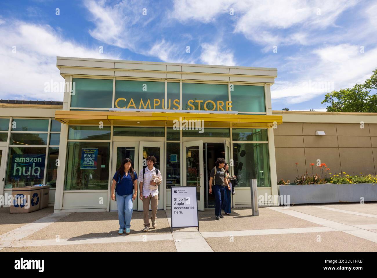 Primarily Davis Uc davis school of medicine hi-res stock photography and images - Alamy