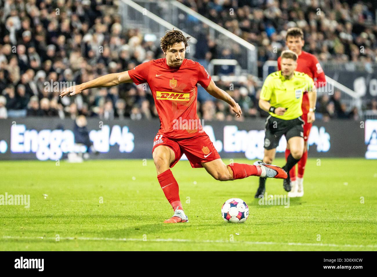 Aarhus, Denmark. 24th, October 2025. Alexander Lind (11) of FC ...