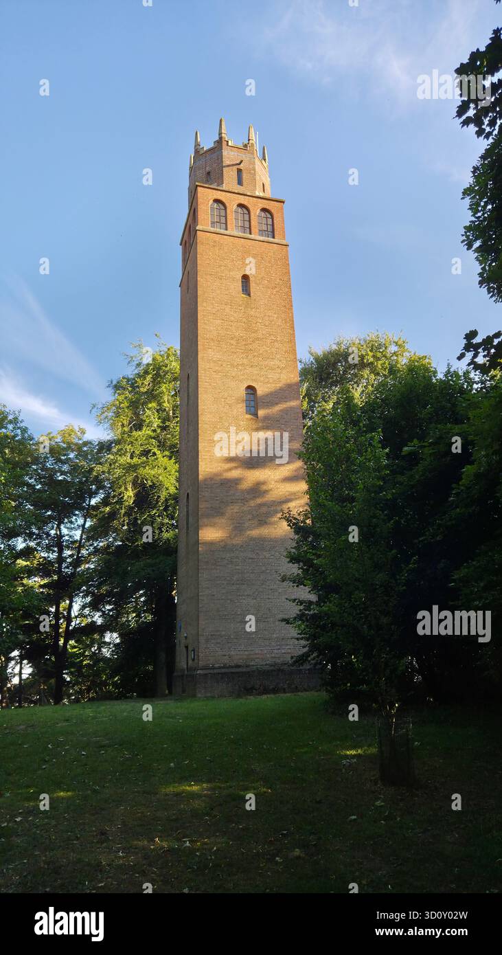 Folly hi-res stock photography and images - Alamy