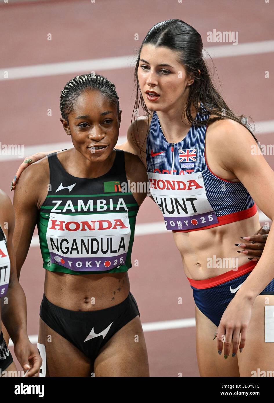 amy-hunt-of-great-britain-ni-competing-in-the-women-s-100m-heat-5-at