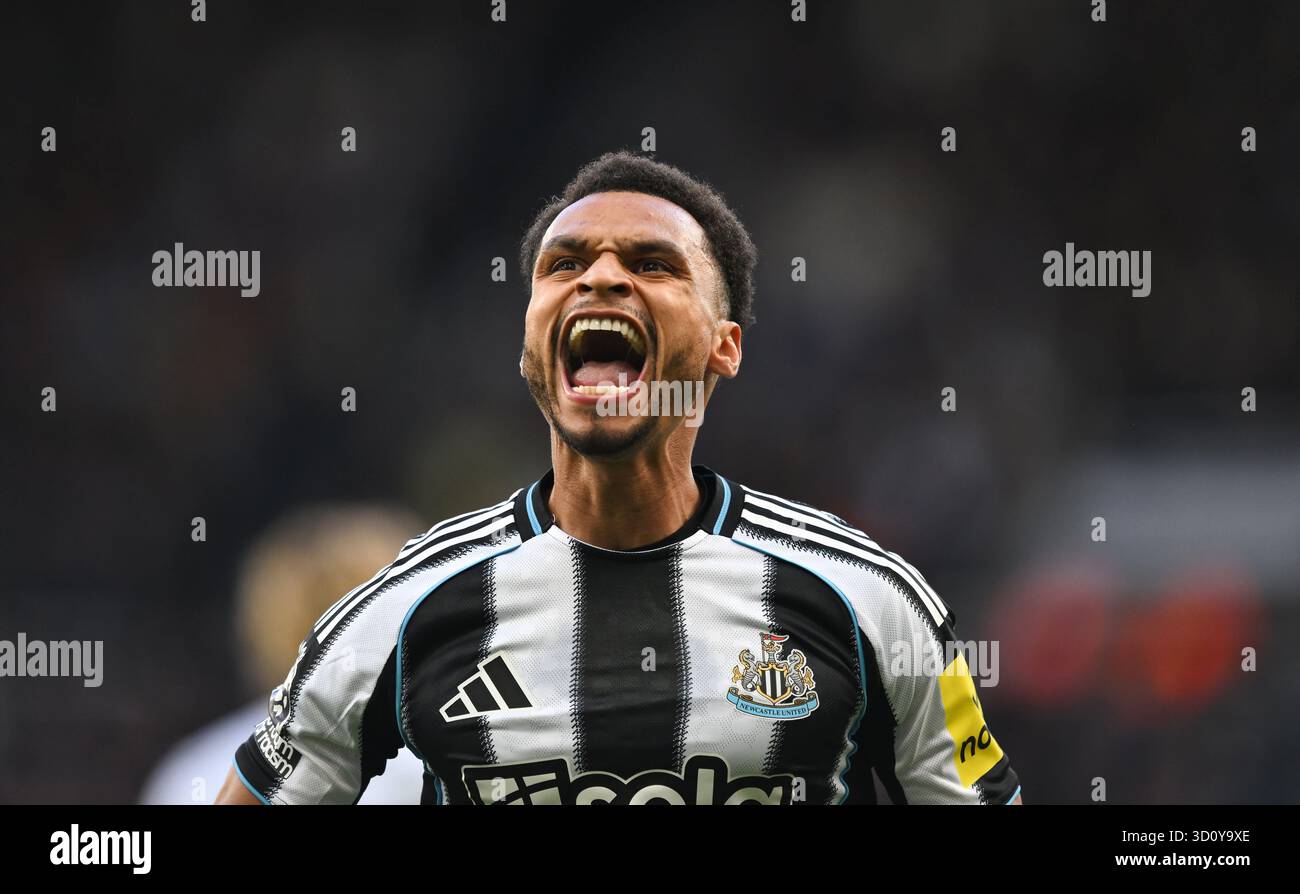 Jacob Murphy of Newcastle United celebrates scoring their first goal ...