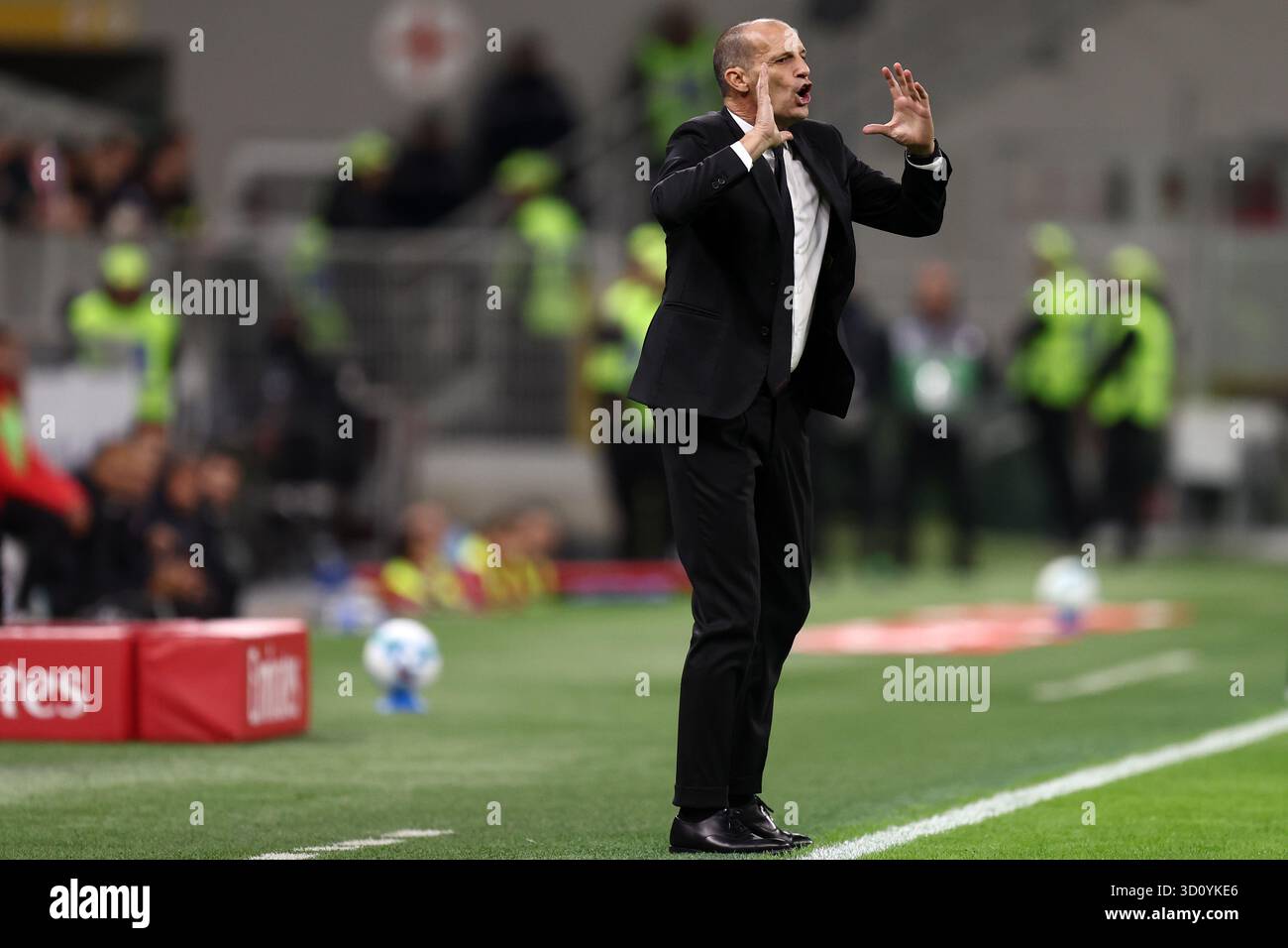 Massimiliano Allegri, head coach of Ac Milan gestures during the Serie ...