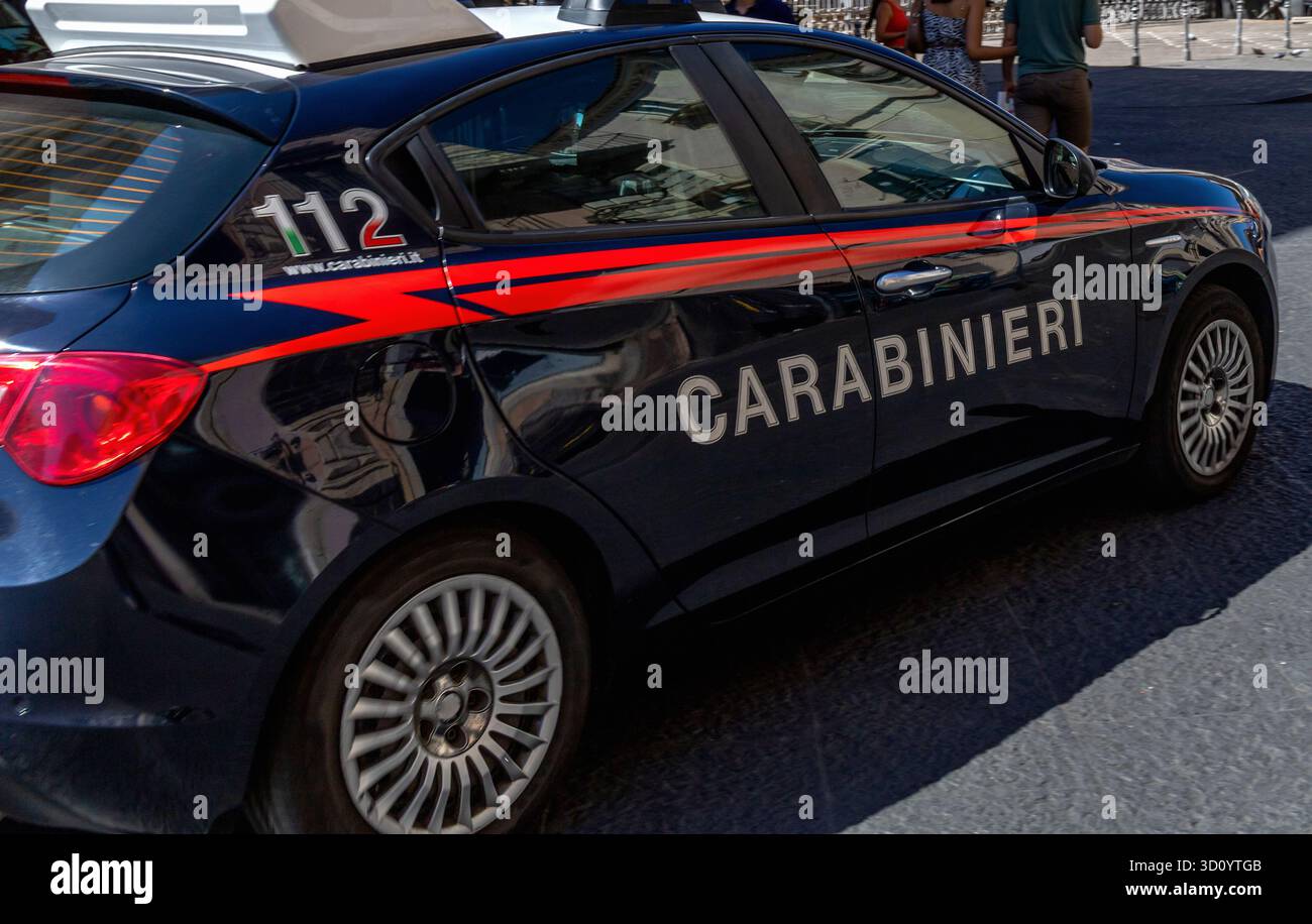 Carabinieri Vehicle Catania Hi res Stock Photography And Images Alamy carabinieri-vehicle-catania-hi-res-stock-photography-and-images-alamy