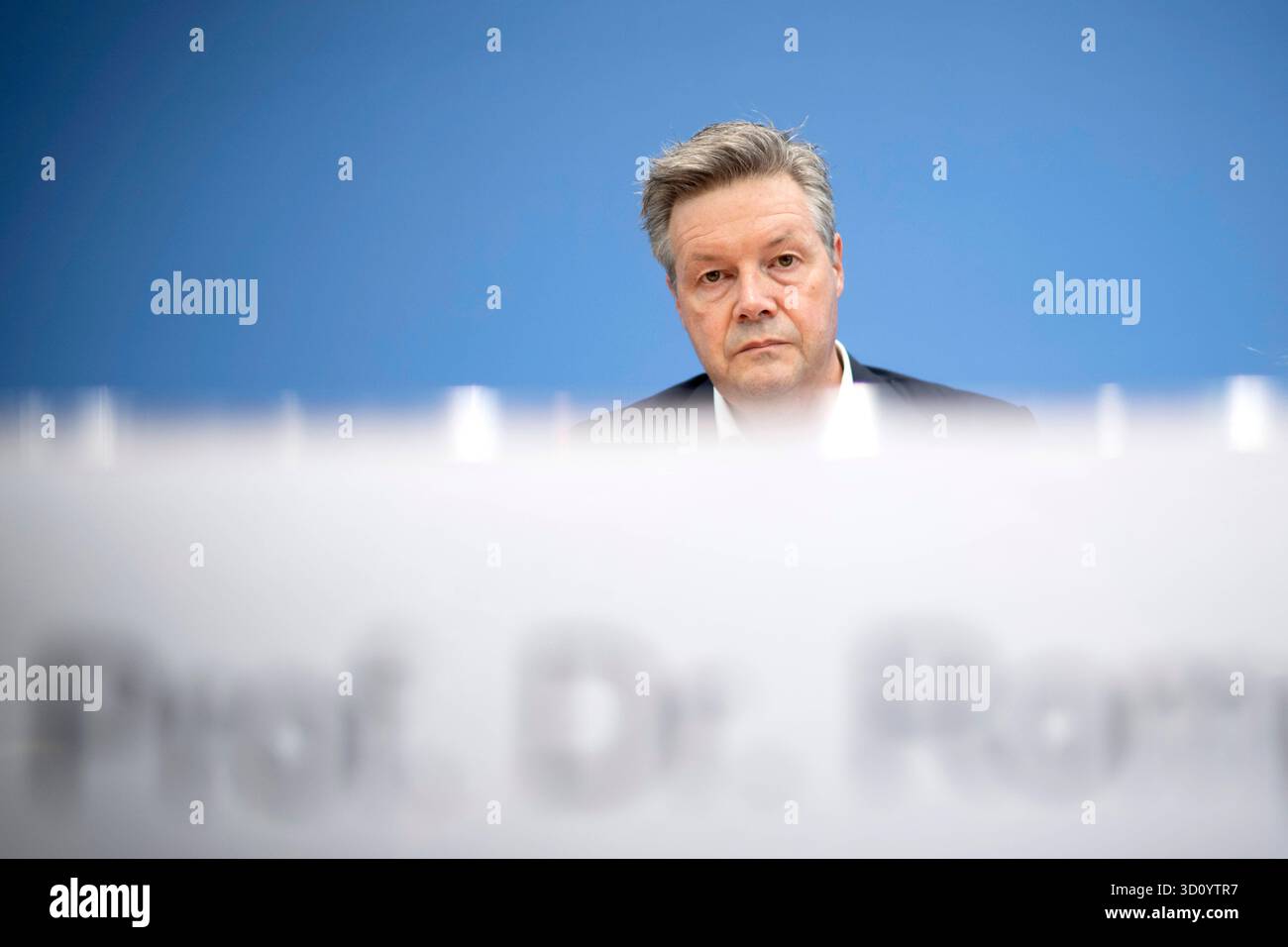 Leiter der deutschen bahn hi-res stock photography and images - Alamy