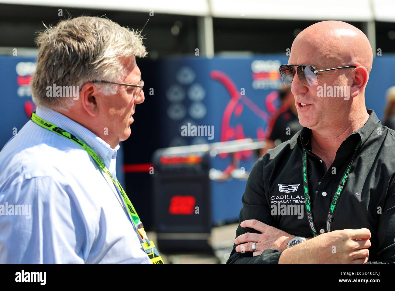 Mexico City, Mexico. 25th Oct, 2025. (L to R): Otmar Szafnauer (USA ...
