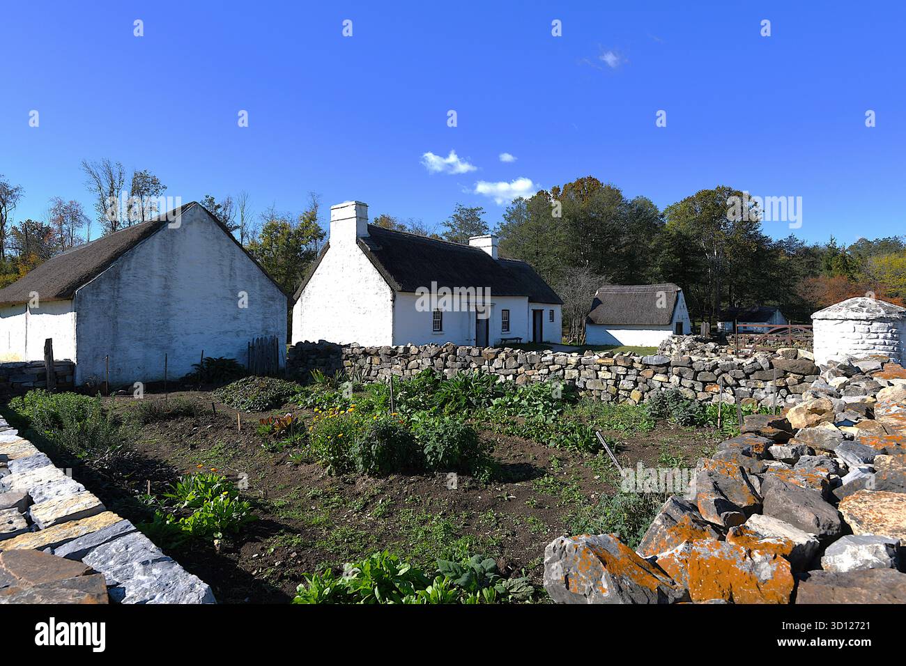 Contage Farm Irish farm cottage Stock Photo - Alamy