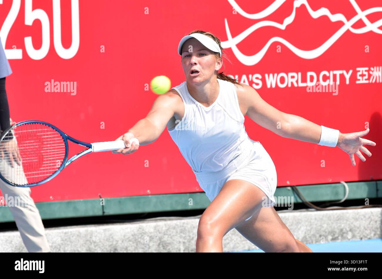 Hong Kong, China. 26th Oct, 2025. Maddison Inglis hits a return during the women's singles qualifying match between Maddison Inglis of Australia and Lu Jiajing of China at Hong Kong Open tennis tournament 2025 in Hong Kong, south China, on Oct. 26, 2025. Credit: Lo Ping Fai/Xinhua/Alamy Live News Stock Photo