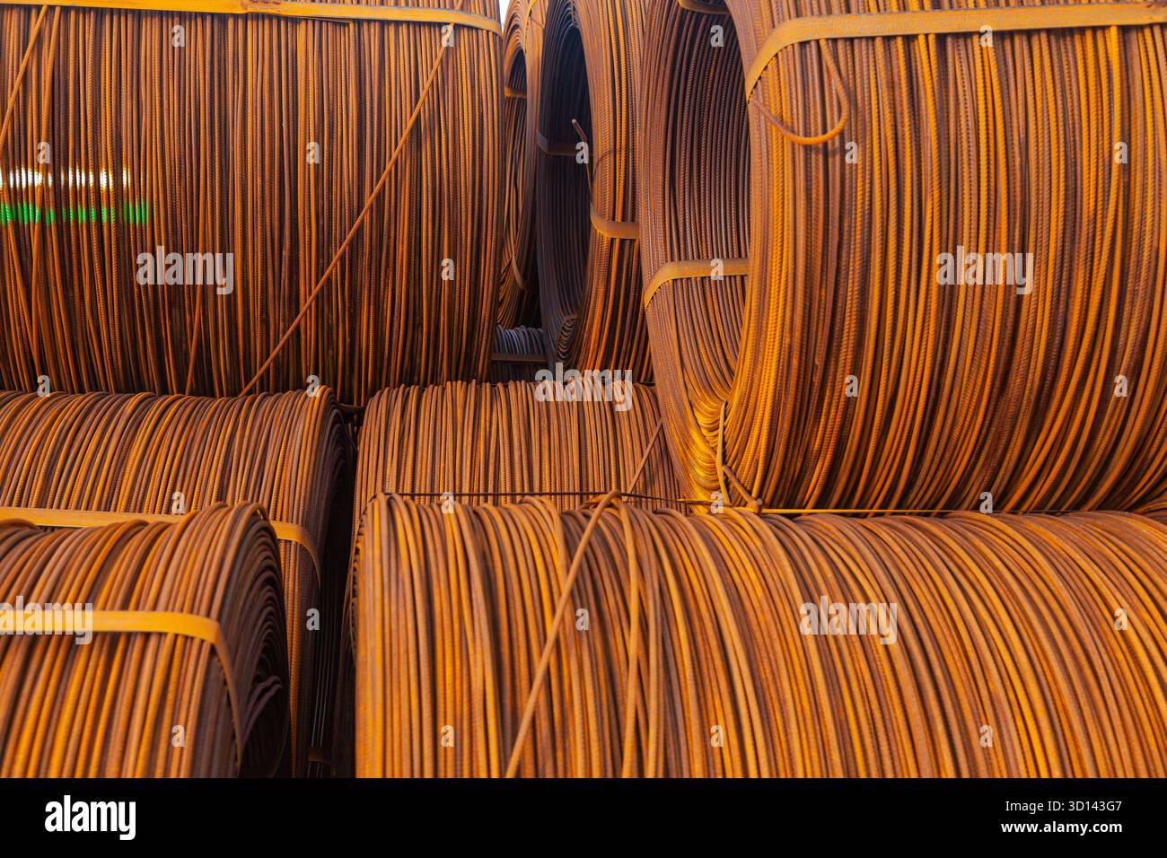 Rusty Spool Open coil hi-res stock photography and images - Alamy