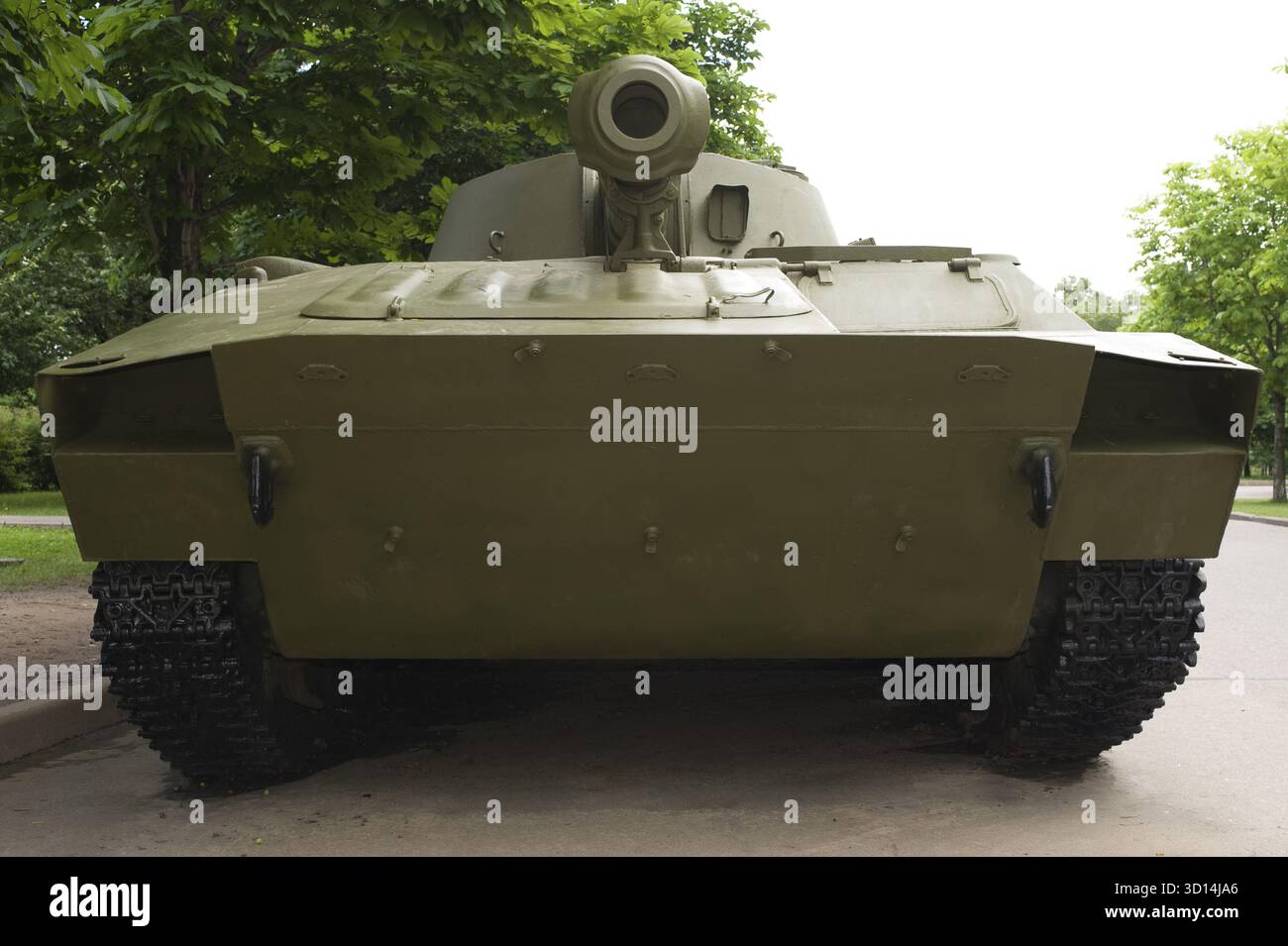 Green camouflage armor - tank close up Stock Photo - Alamy