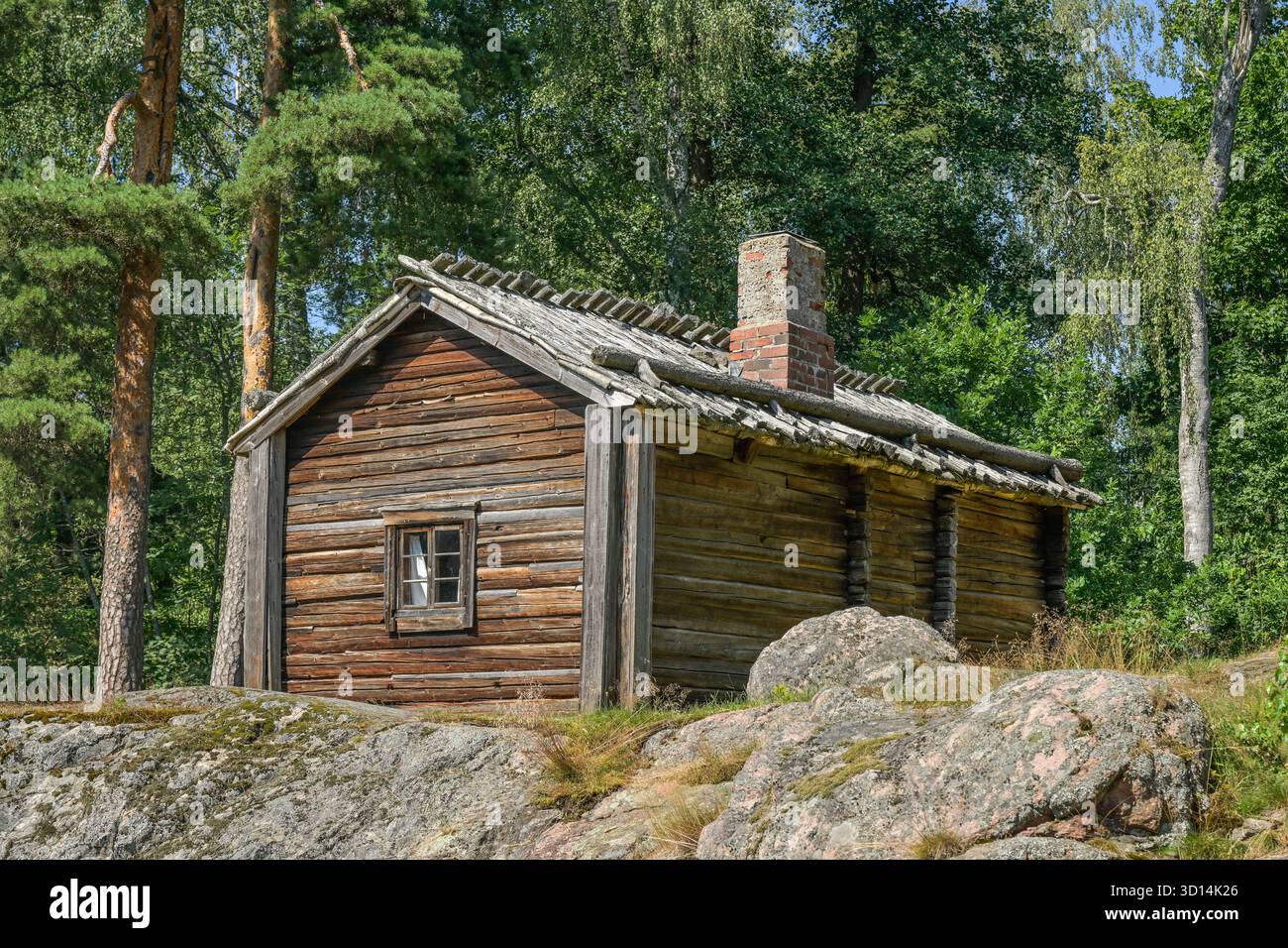 Scheune, altes Holzhaus, Freilichtmuseum Seurasaari, Seurasaaren ulkomuseo, Helsinki, Finnland Stock Photo