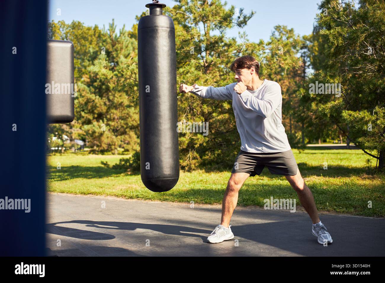 Punching Bag Workout Hi res Stock Photography And Images Alamy punching-bag-workout-hi-res-stock-photography-and-images-alamy