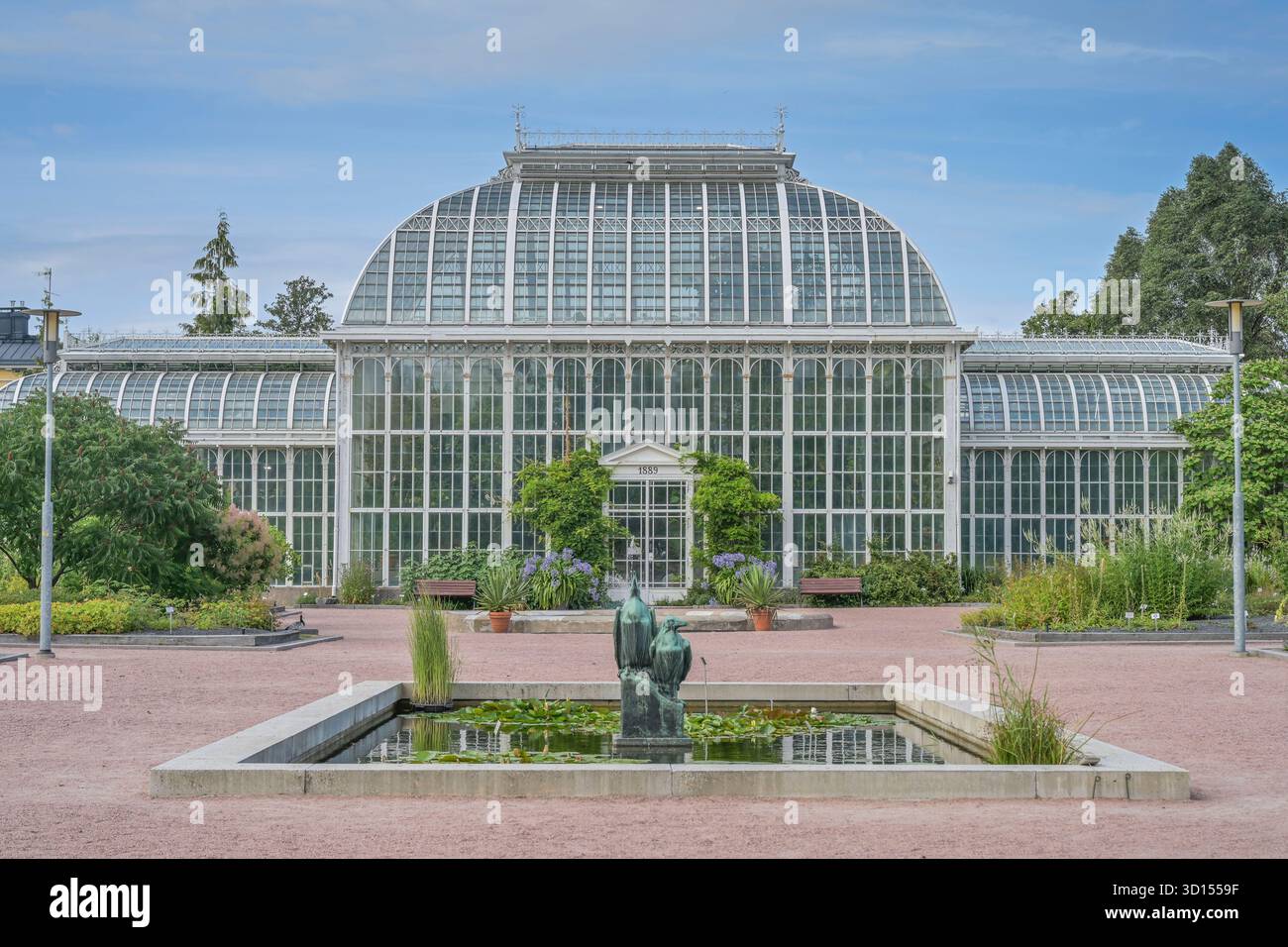 Curated visual reference: Visual Reference: Botanischer Garten Kaisaniemi Kaisaniemen Kasvitieteellinen Puutarha