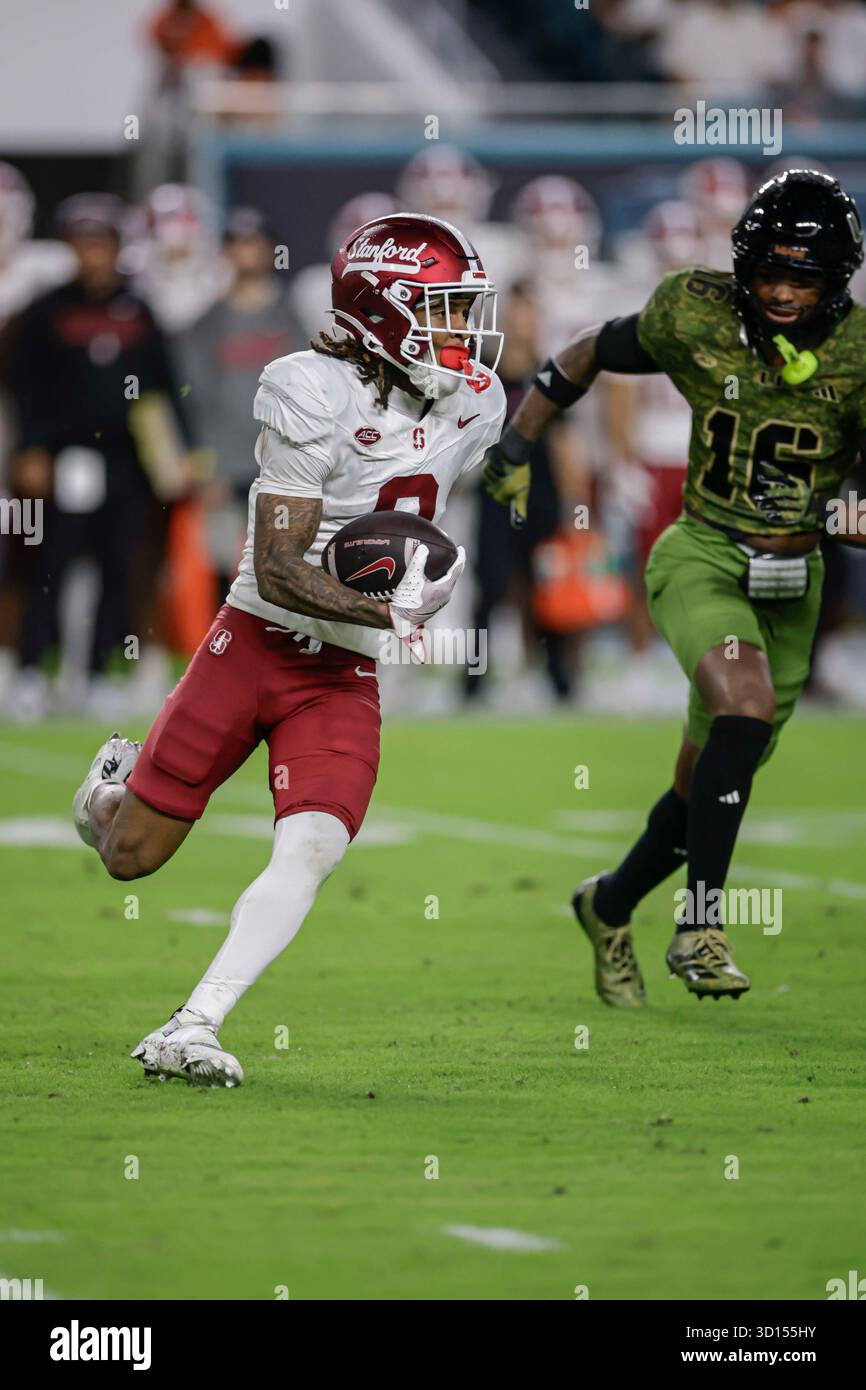 Miami Fl Stanford Cardinal Receiver Caden High 0 Runs With The Ball