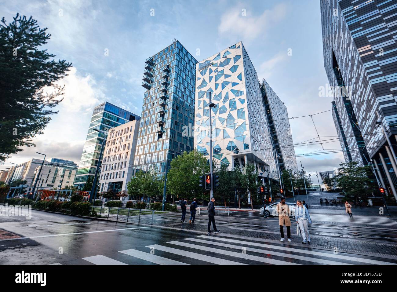 Dark arkitekter hi-res stock photography and images - Alamy