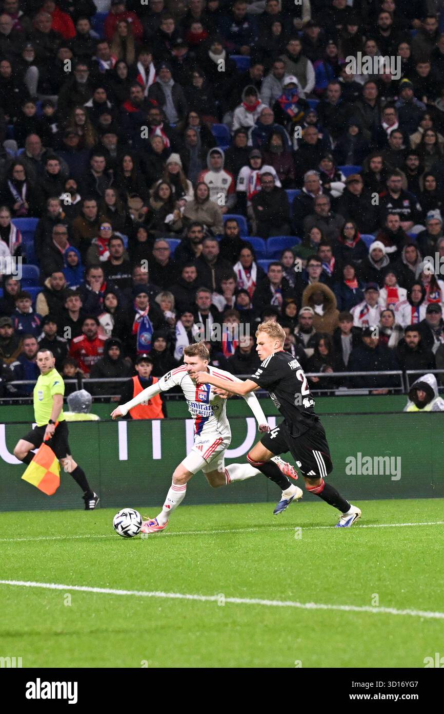 10 Pavel SULC (ol) - 24 Lucas HOGSBERG (rcsa) during the Ligue 1 ...