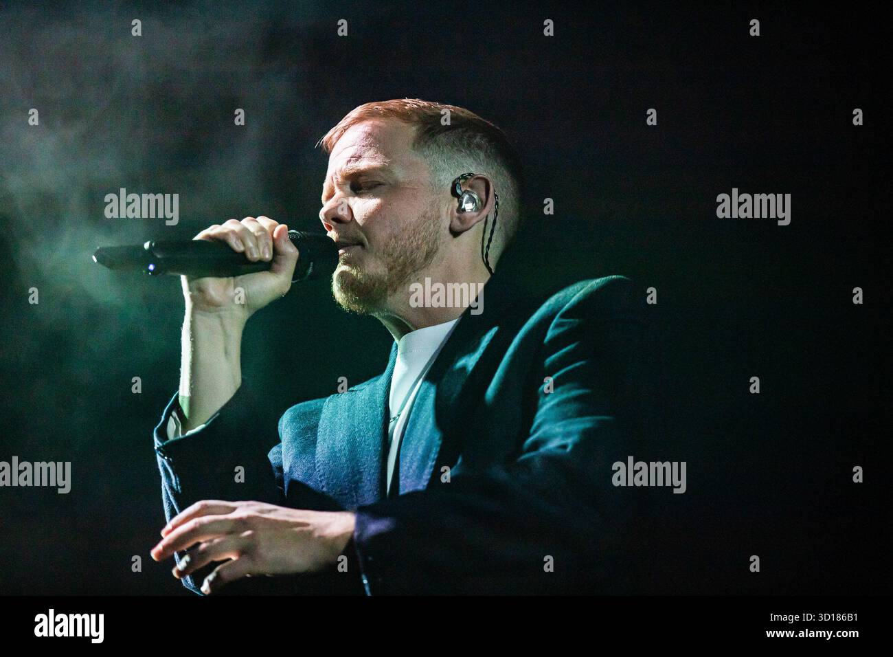 Kae Tempest Rapper Kae Tempest performs live at the Estragon Club. A mix of spoken word ...