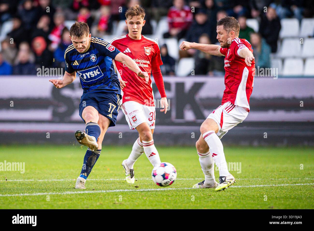 17 oct 2025 hi-res stock photography and images - Alamy