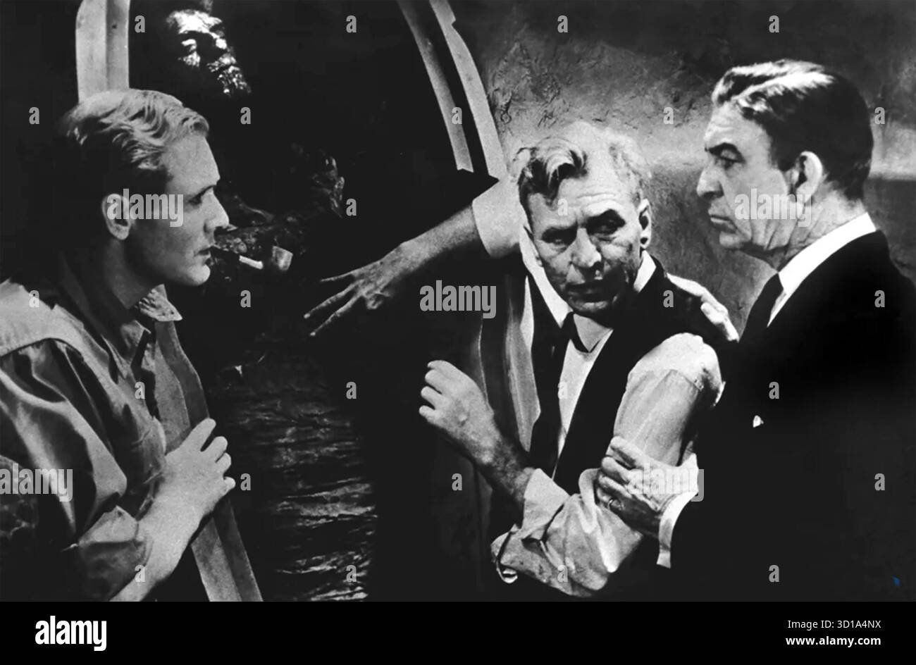 Boris karloff mummy hi-res stock photography and images - Alamy