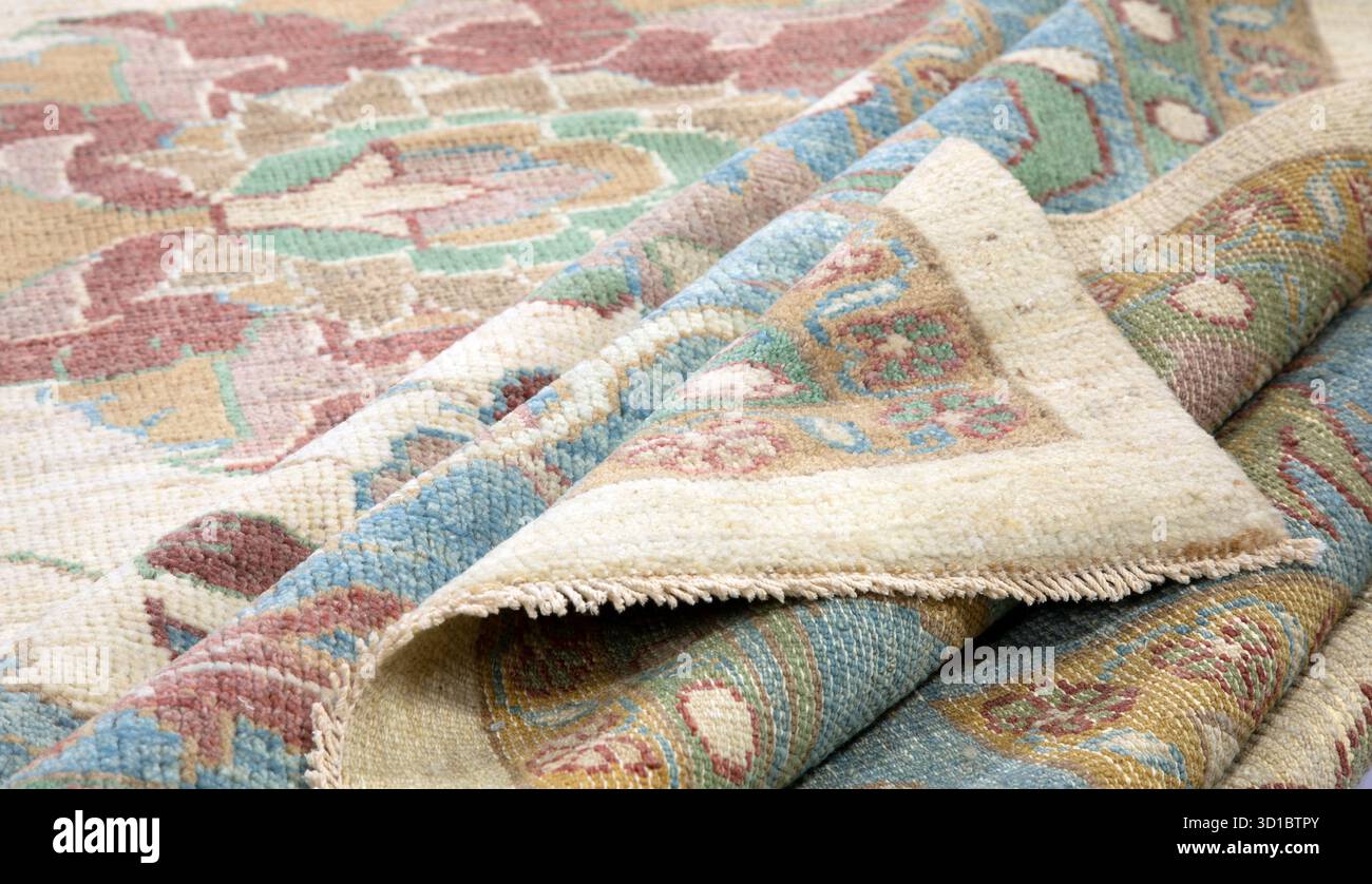 Persian carpet texture hi-res stock photography and images - Alamy