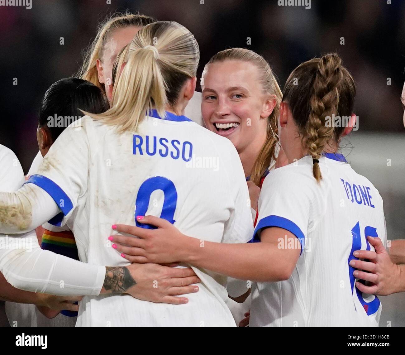 Derby, England, 28th October 2025. Aggie Beever-Jones of England (2R ...