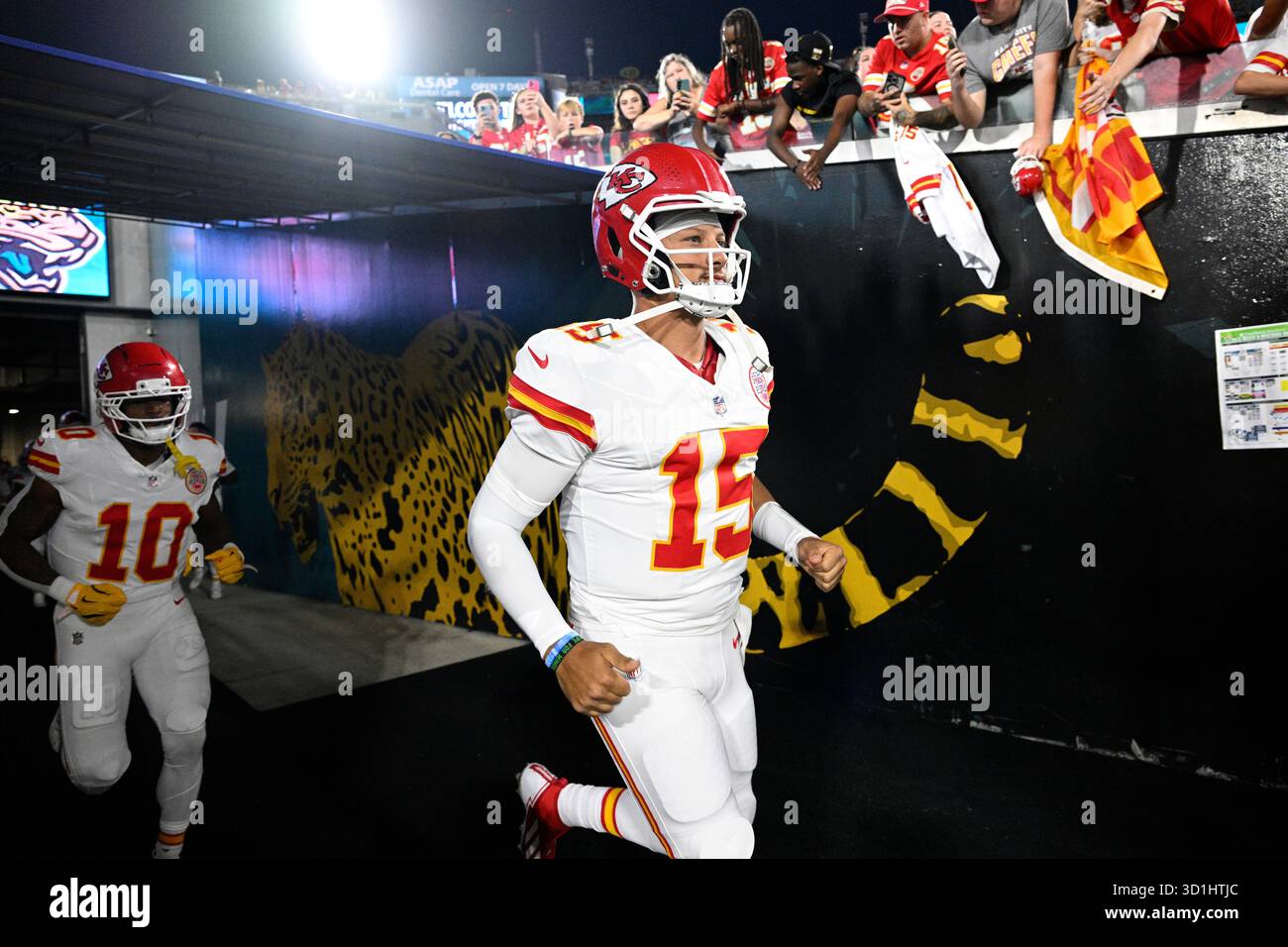 Patrick Infla Kansas City Chiefs quarterback Patrick Mahomes (15) runs onto the field ...