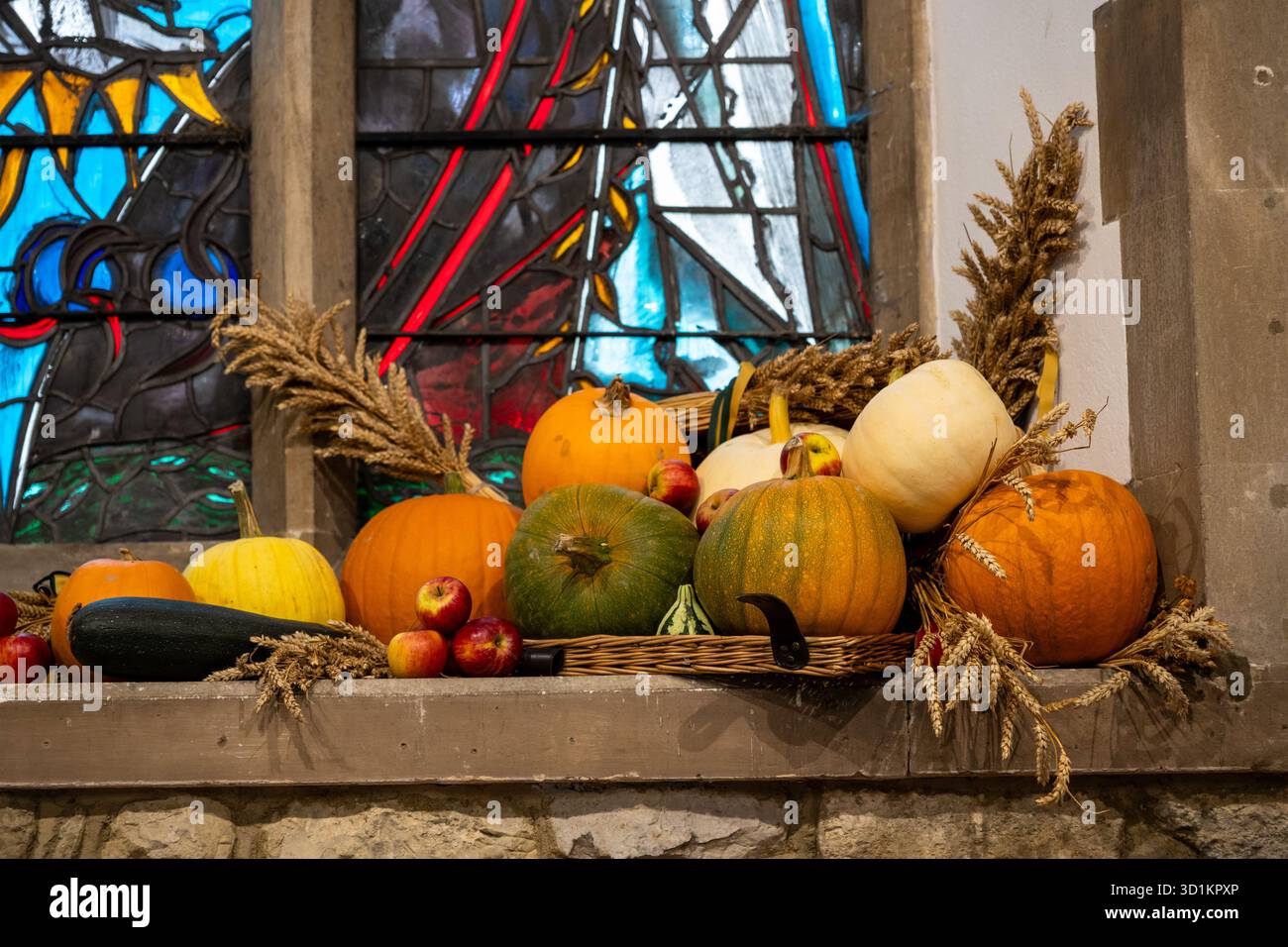 Harvest festival display church hi-res stock photography and images - Alamy, image size:1300x956